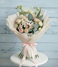 Букет цветов из:  Розы и Лизиантусы в Нижнее Маслово