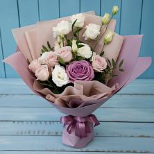 Букет цветов из:  Розы и Лизиантусы в Нижнее Маслово