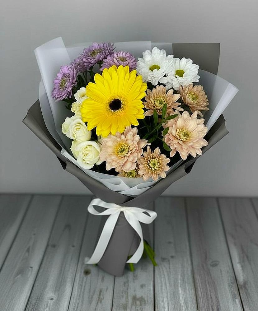 Букет цветов из: Розы, Герберы и Хризантемы в Нижнее Маслово