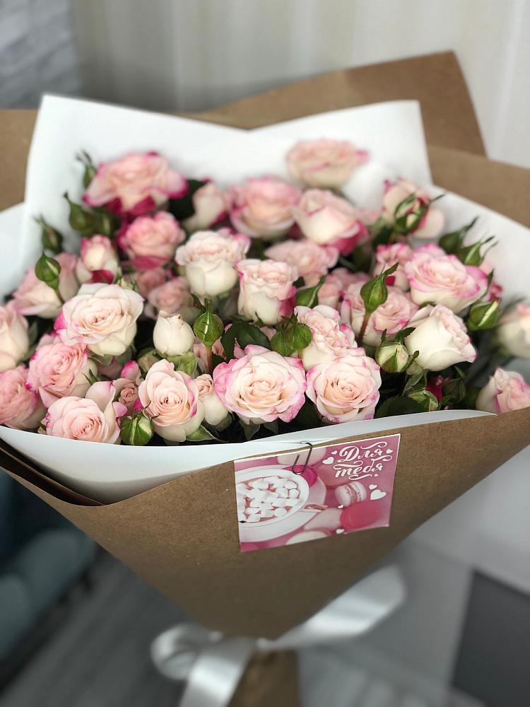 Букет цветов из: Розы в Нижнее Маслово