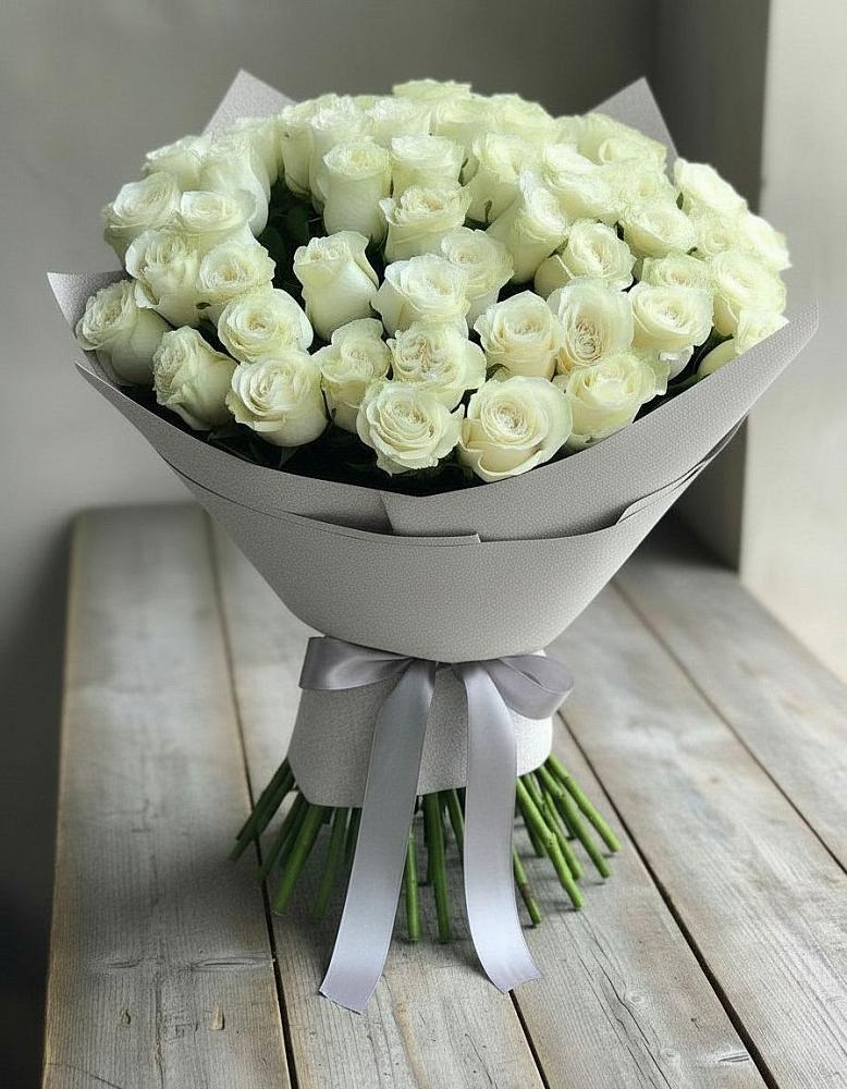 Букет 35 Белых роз в Нижнее Маслово