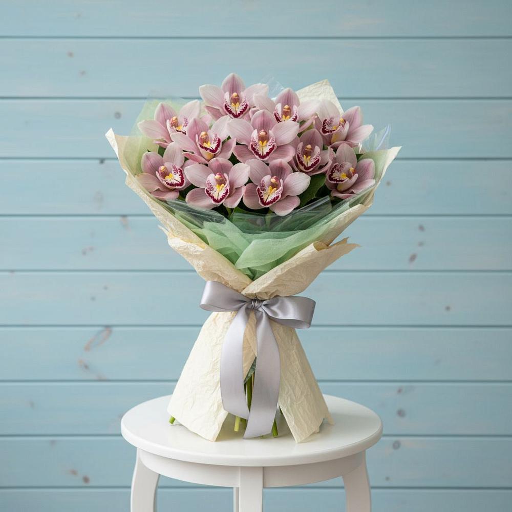 Букет цветов из: Орхидеи и Розы в Нижнее Маслово