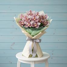 Букет цветов из:  Орхидеи и Розы в Нижнее Маслово