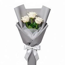 Букет 3 белые розы в Нижнее Маслово