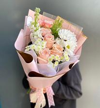 Букет цветов из:  Хризантемы и Розы в Нижнее Маслово