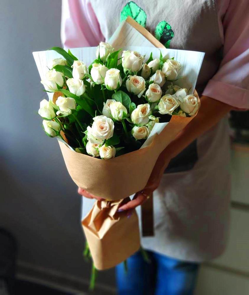 Букет цветов из: Розы в Нижнее Маслово