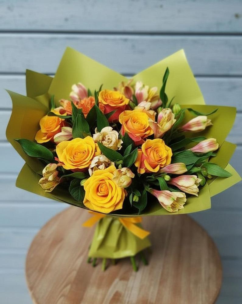 Букет цветов из: Альстромерии и Розы в Нижнее Маслово