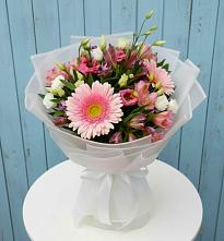Букет цветов из:  Герберы, Альстромерии и Лизиантусы #REPLACE_PRED# Нижнее Маслово