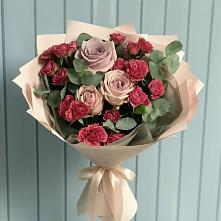 Букет цветов из:  Гвоздики и Розы в Нижнее Маслово