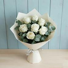 Букет Белые розы в Эвкалипте в Нижнее Маслово