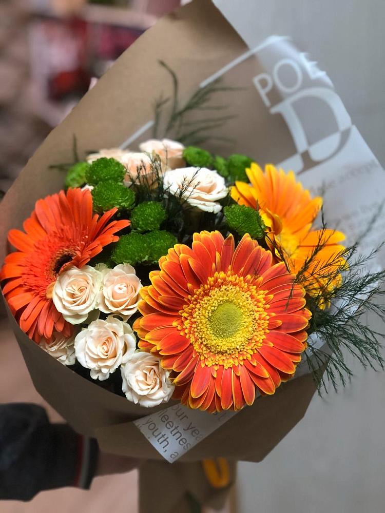 Букет цветов из: Герберы, Хризантемы и Розы в Нижнее Маслово