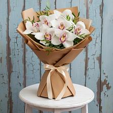 Букет цветов из:  Орхидеи и Розы в Нижнее Маслово